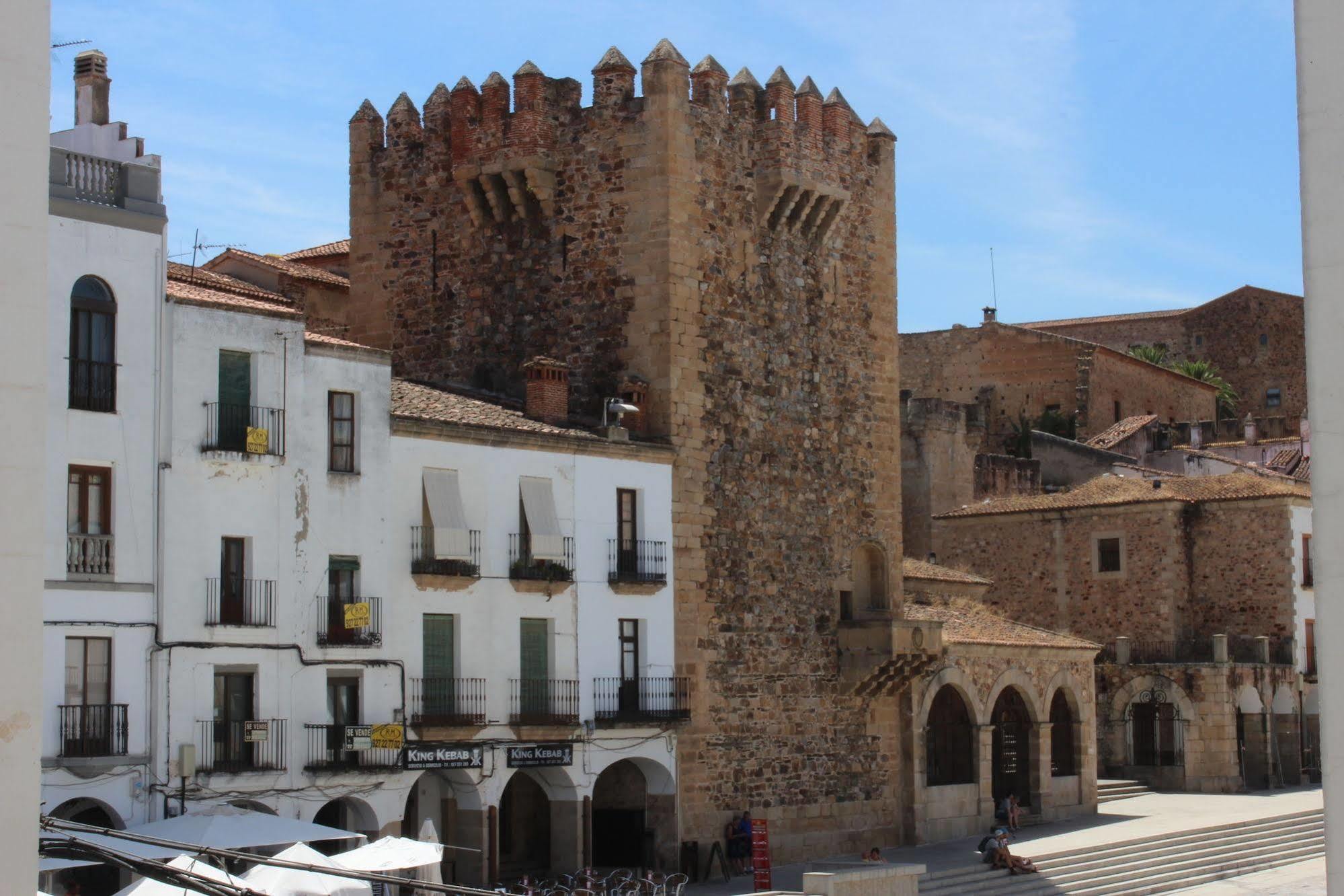 Hotel La Boheme Caceres Exterior photo